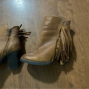 Steve Madden leather booties  7.5